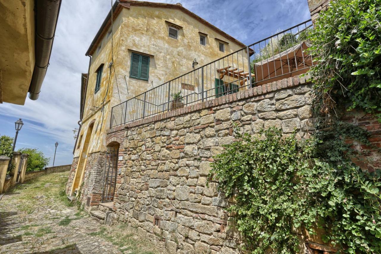 La Canonica Di Alica Palaia Exteriör bild